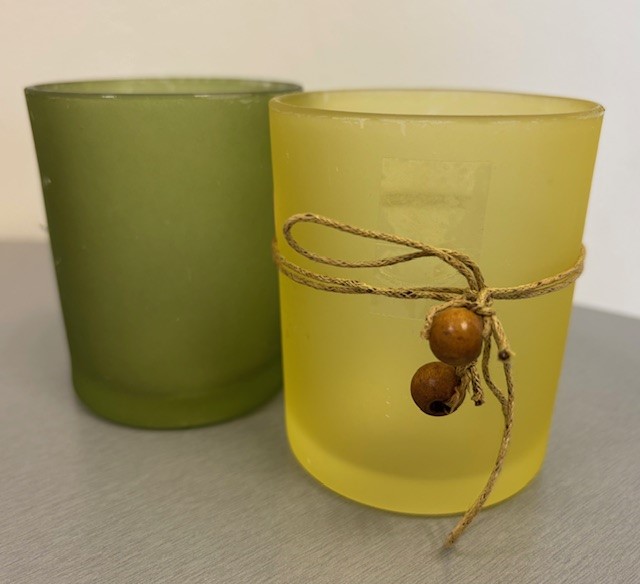 3 ASST 3"T Round Frosted Leaf Glass C-H / Glazen vaas per stuk