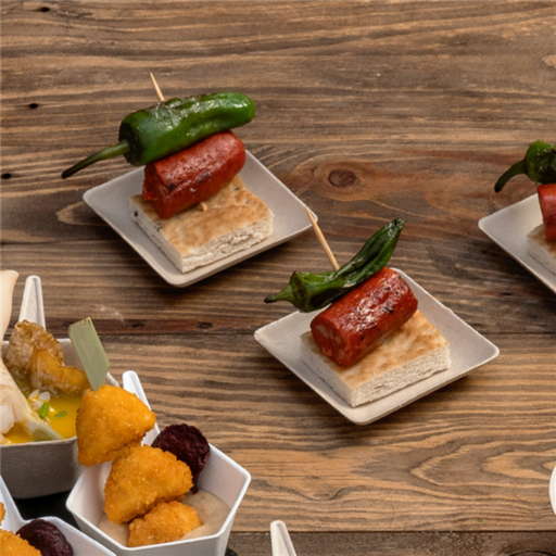 [232.74] Square Container "Bionic" 6,5x6,5x1,2cm Natural Bagasse (50st/pak)