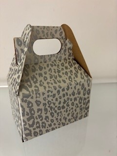 [410751] Small Gable Box Silver Cheetah 8x4.875x5.25  B41075 - 25st/pk